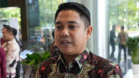 691fdf4a2fc1a-wakil-menteri-pelindungan-pekerja-migran-indonesia-dzulfikar-ahmad-tawalla_375_211