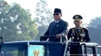 naik-maung-prabowo-didampingi-kapolri-cek-pasukan-hari-bhayangkara-ke-80-1782868973370_169